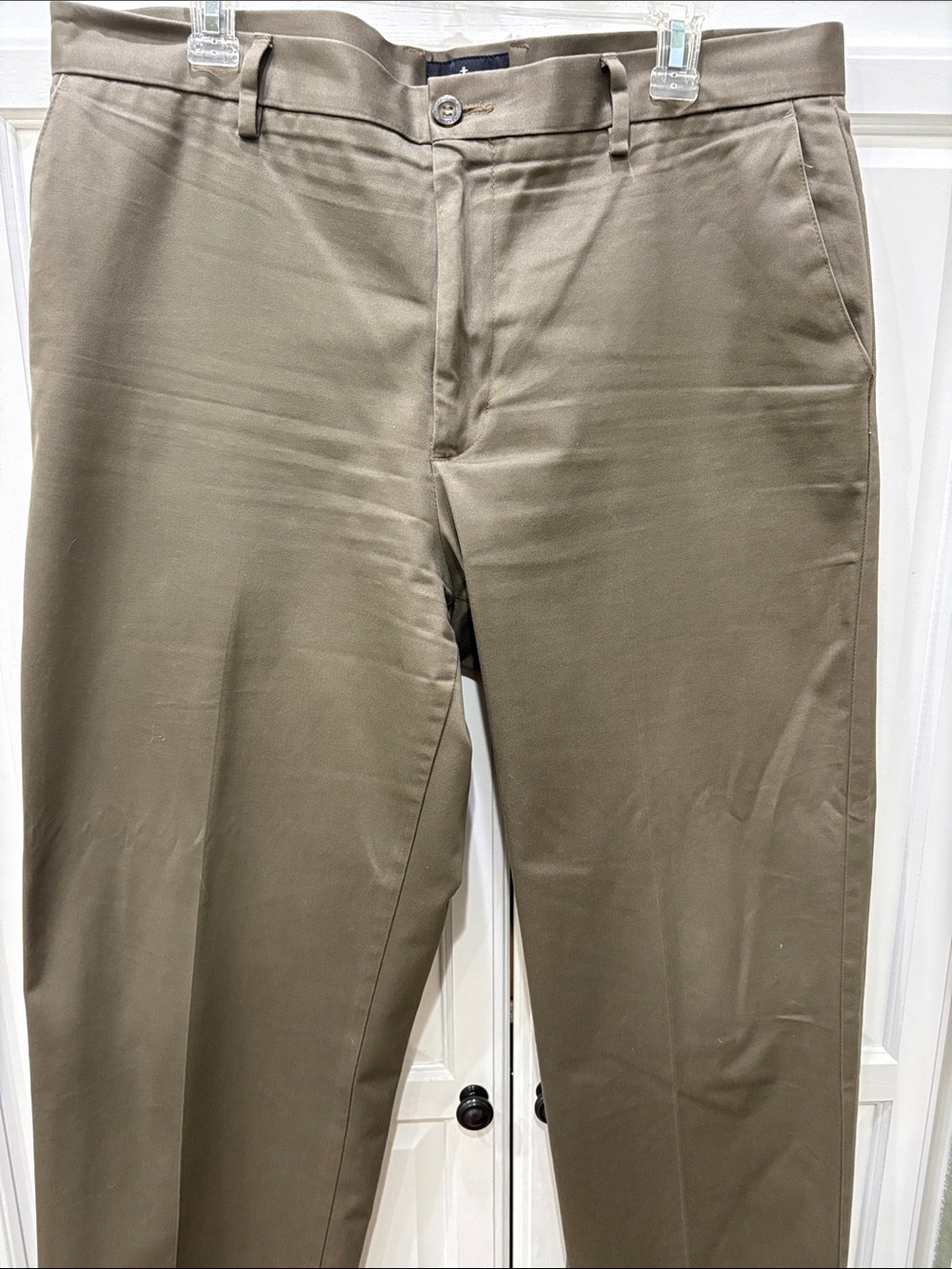 Dockers Men's Chinos in Olive Drab